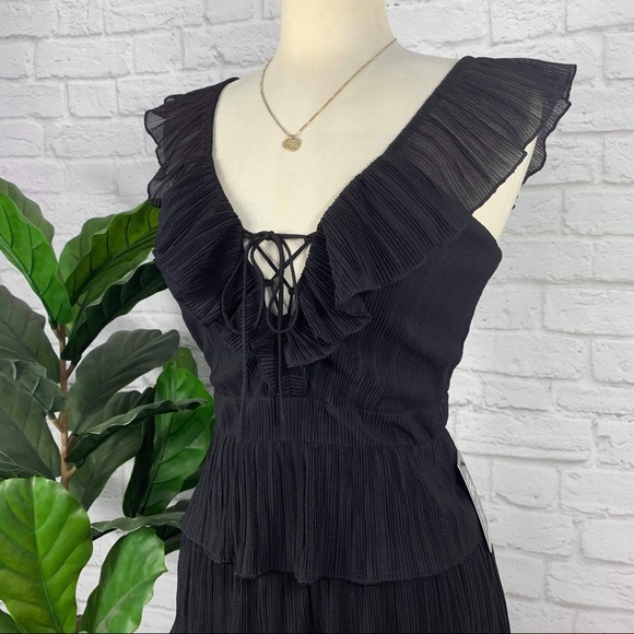 EXPRESS flutter tiered pleated lace up dress - Picture 5 of 6